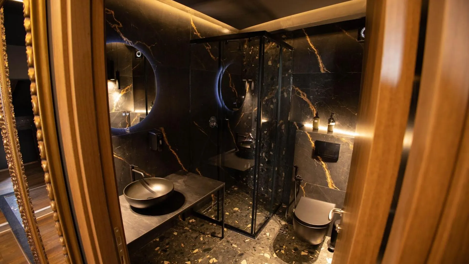 Unique Luxury Suite Shkoder 0*,  Albania